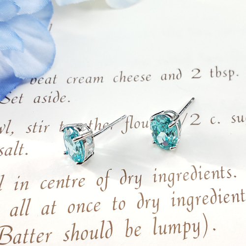奇跡の煌めき✨ パライバトルマリン 人工宝石 オーバル 8x6mm ピアス