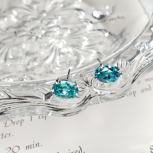 奇跡の煌めき✨ パライバトルマリン 人工宝石 オーバル 8x6mm