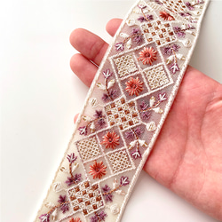 631 【 幅：5cm 】 インド刺繍リボン　アイボリー　チュール　レッド パープル ホワイト 6枚目の画像