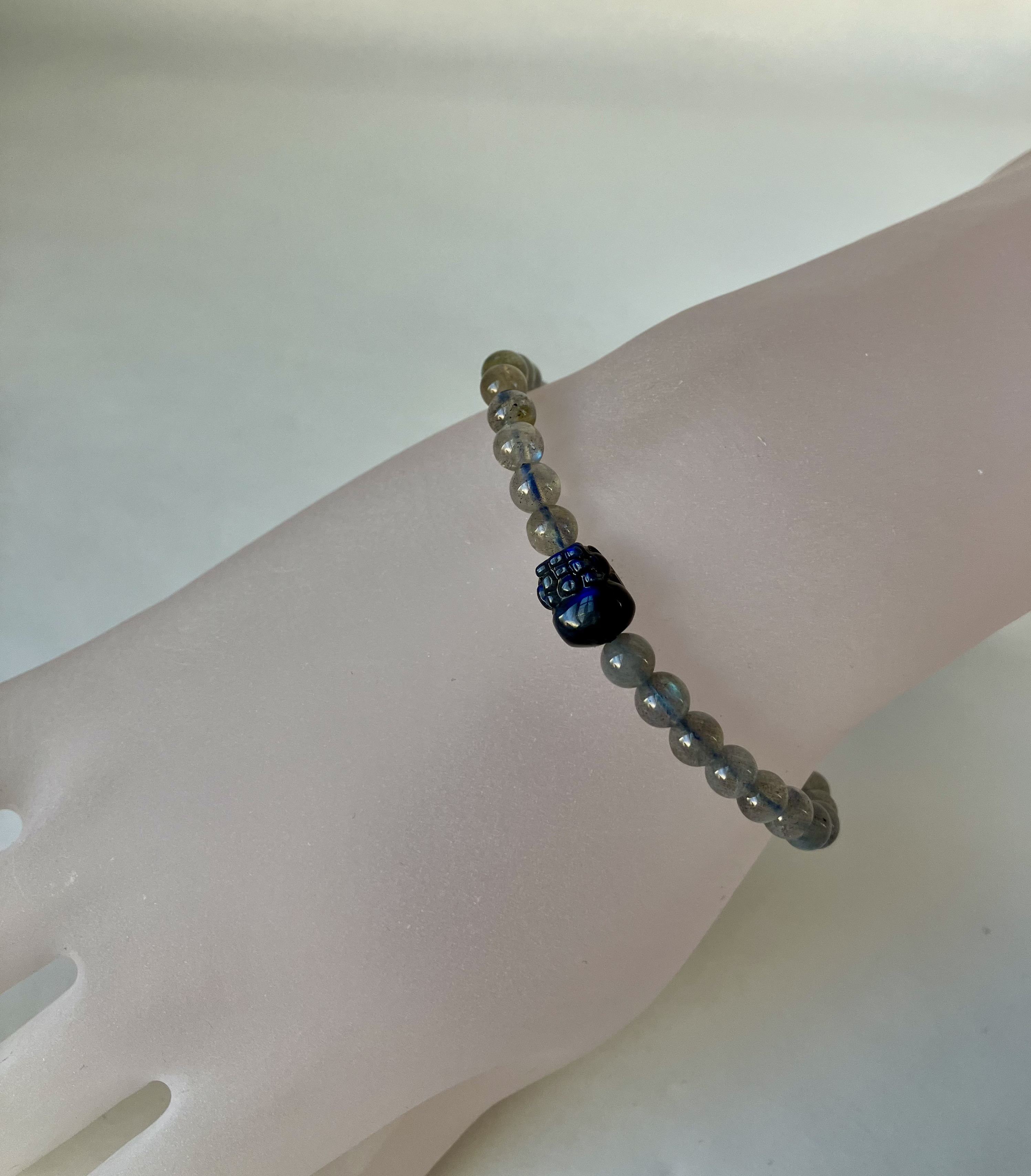 ラブラドライトひきゅうブレスレット