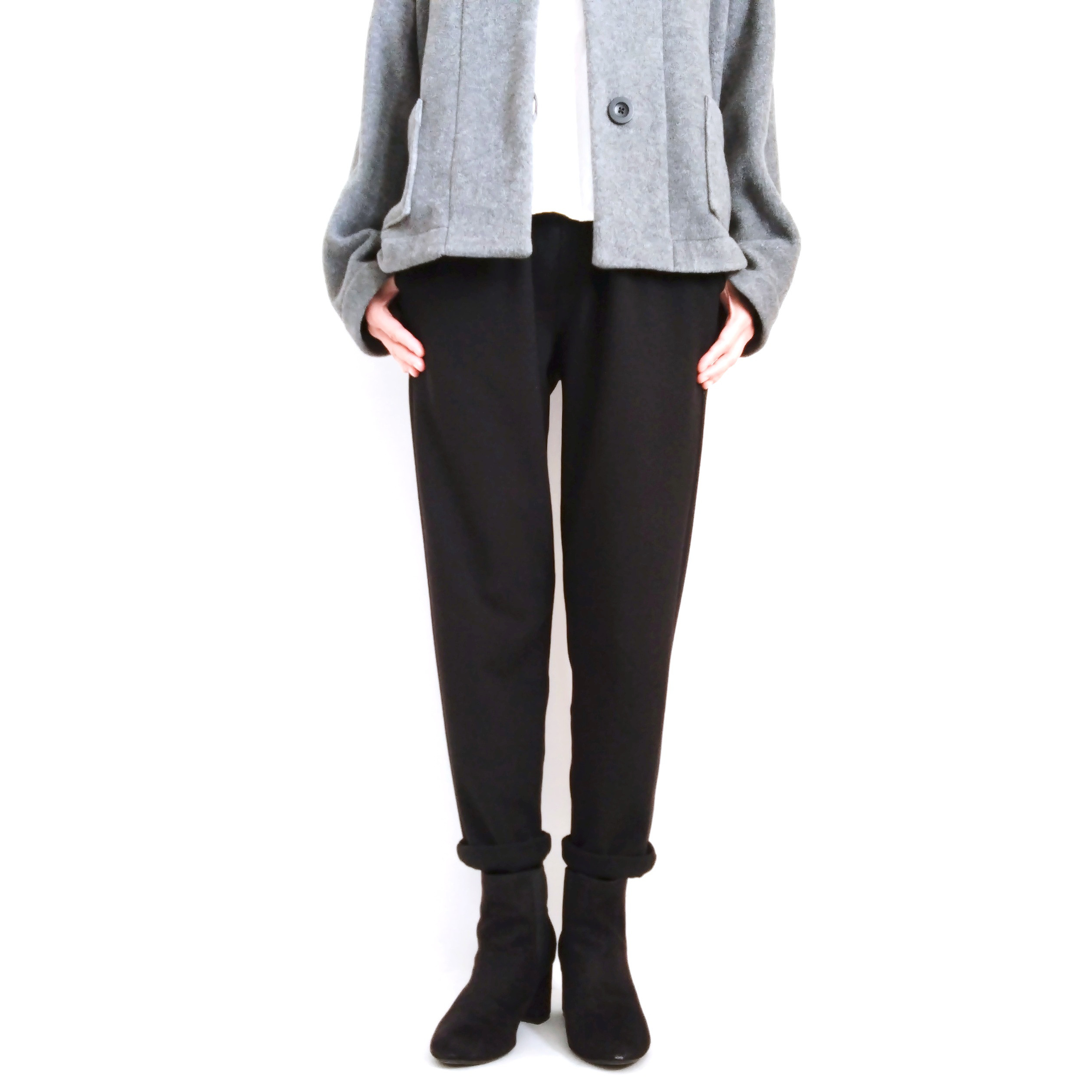 【期間限定送料無料!】再販 × 33！ 裏起毛あったか素材のなんでもないパンツ  やわらかな落ち感  黒