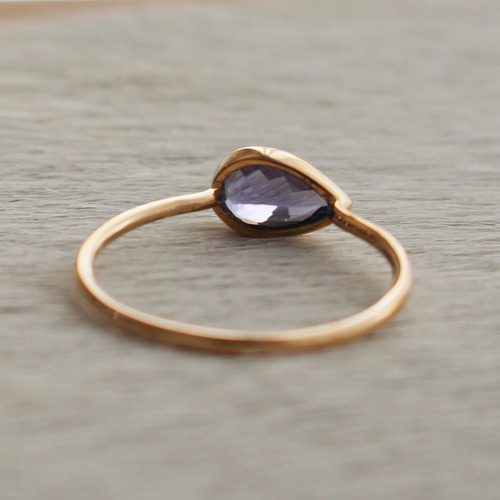 A K10キン　天然タンザナイト　リング　3,3グラム　サイズ13号刻印有り A K10キン 天然タンザナイト リング 3,3グラム サイズ13号刻印