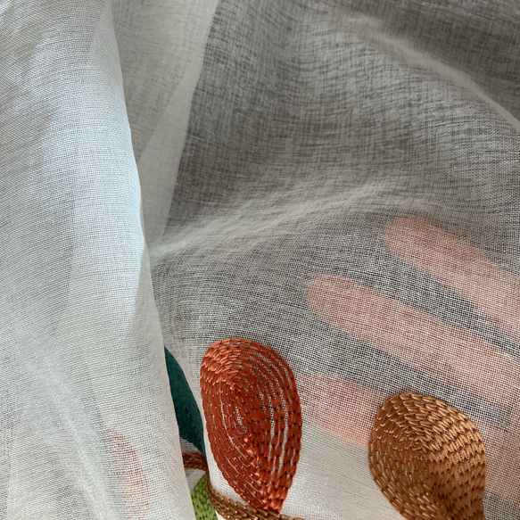 1980円→1500円 レビュー特典 幅108cm × 丈106cm カフェカーテン カラフル葉 刺繍 シンプル 7枚目の画像