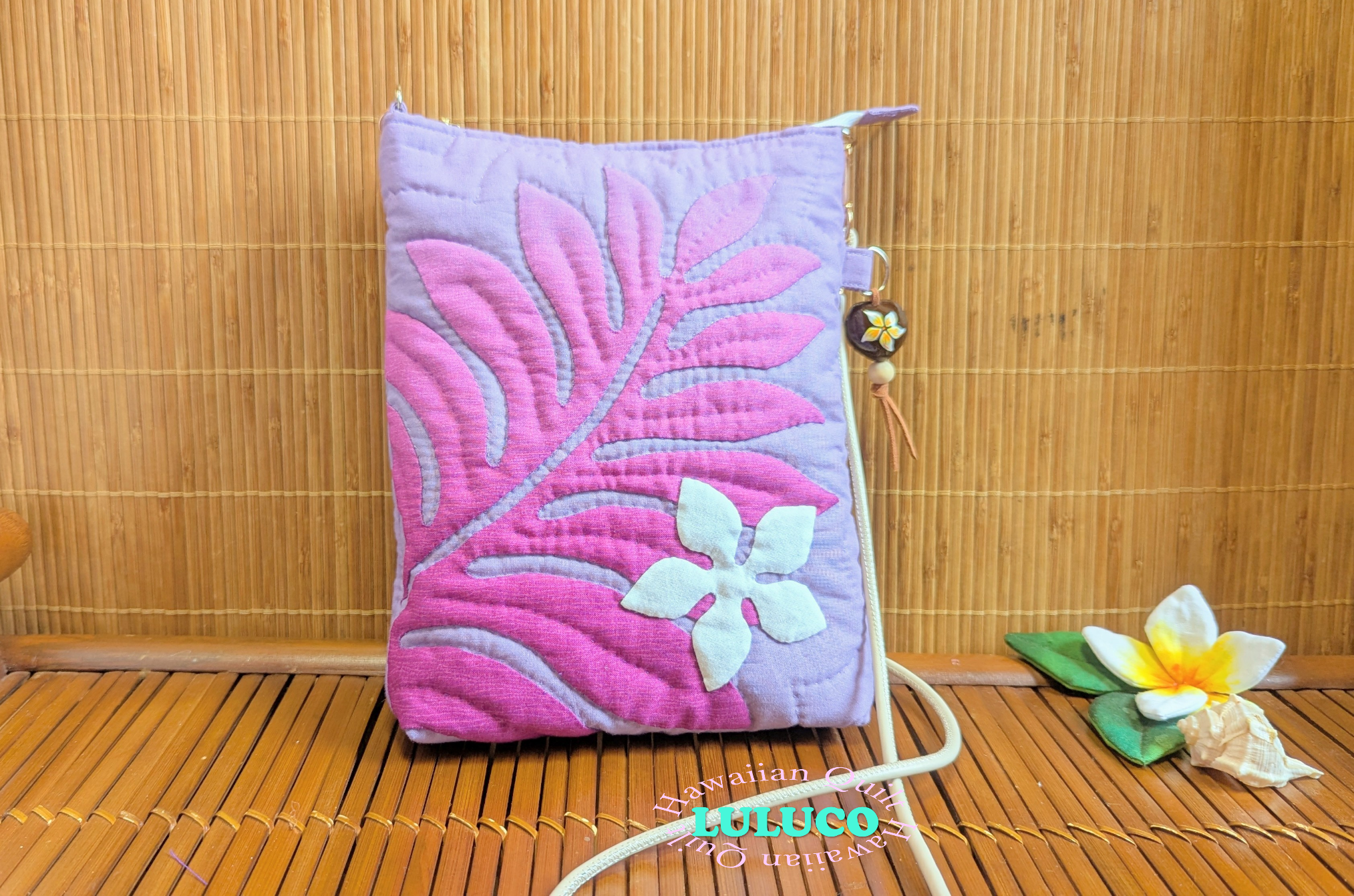 ハワイアンキルトショルダー　　バッグ　　　　グラデーション 　プルメリア&ホヌ ハワイアンキルトショルダー バッグ グラデーション プルメリア&ホヌ