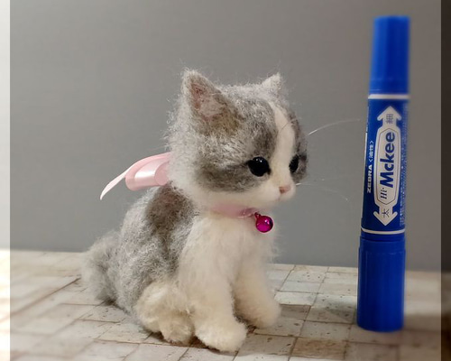 はなさま専用 羊毛フェルト 額飾り 「リアルで可愛いネコちゃん」 羊毛フェルト オーダー 額飾り「リアルで可愛いワンちゃんネコ