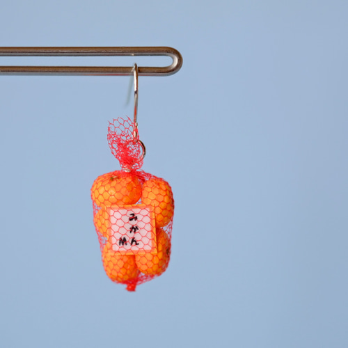 ネット入りみかん(片耳用) ピアス／イヤリング イヤリング