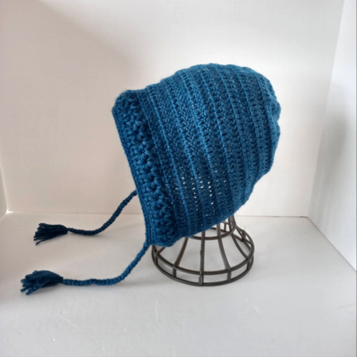 ご予約品・イーマリーちゃん・ボンネット型ニット帽子