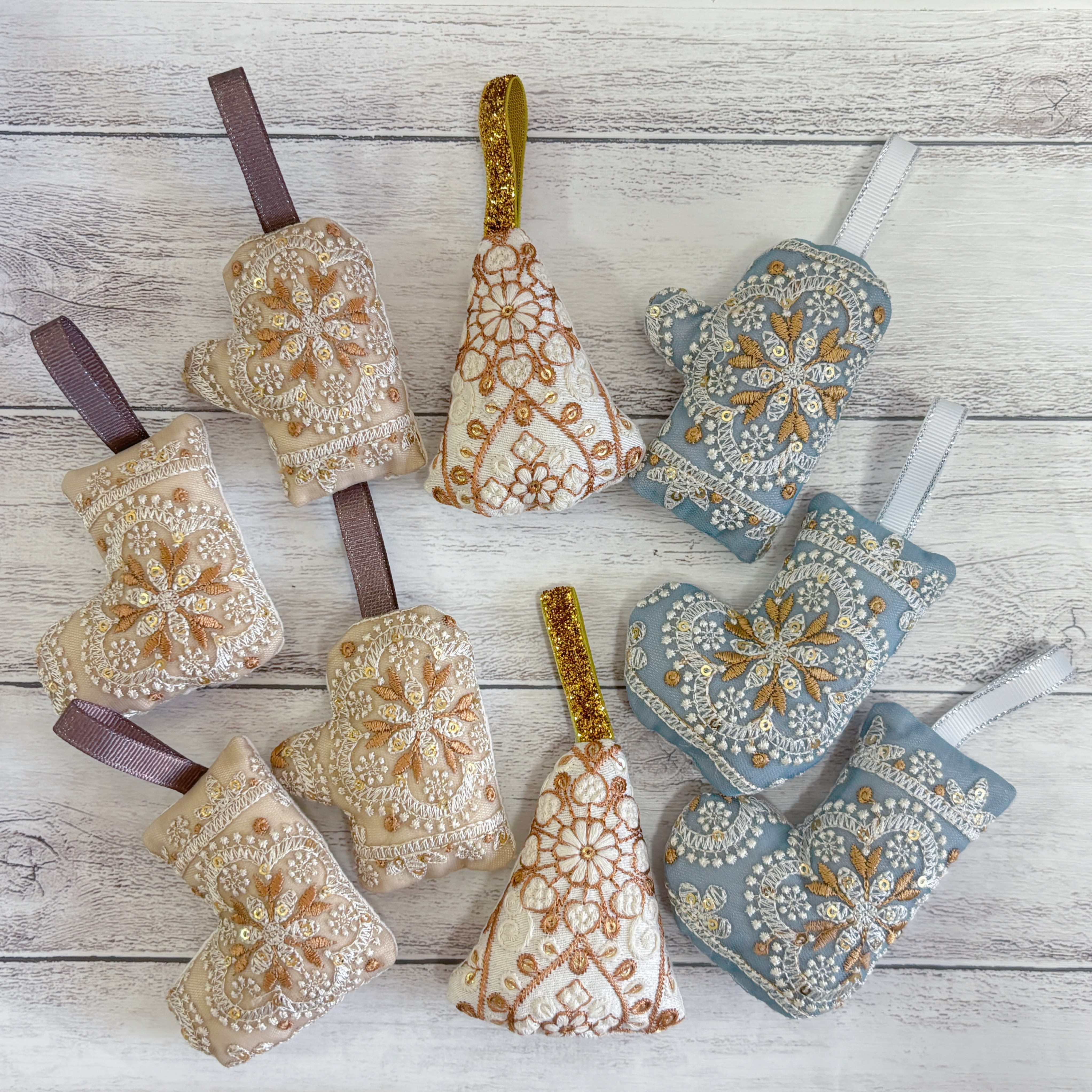 ＊418＊布リース　クリスマスリース　インド刺繍リボン　フラワーリース 418＊布リース クリスマスリース インド刺繍リボン フラワー