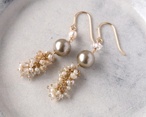 ゴールドピアス　パール付き　（ぱんくん） K10 ゴールド 淡水パールバーピアス 777698-330 | Manieru Party