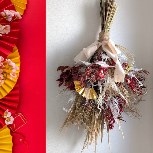 豪華絢爛　赤地 鶴と花柄 豪華絢爛 赤地 鶴と花柄