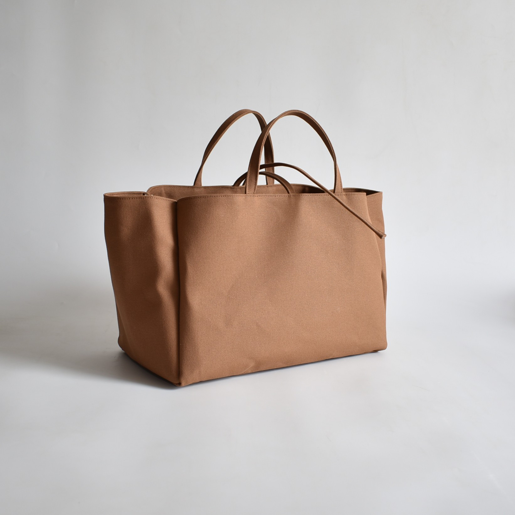 BOX1 TOTE BAG（モカ/ブラウン）横長 帆布 トートバッグ マチ広め 底