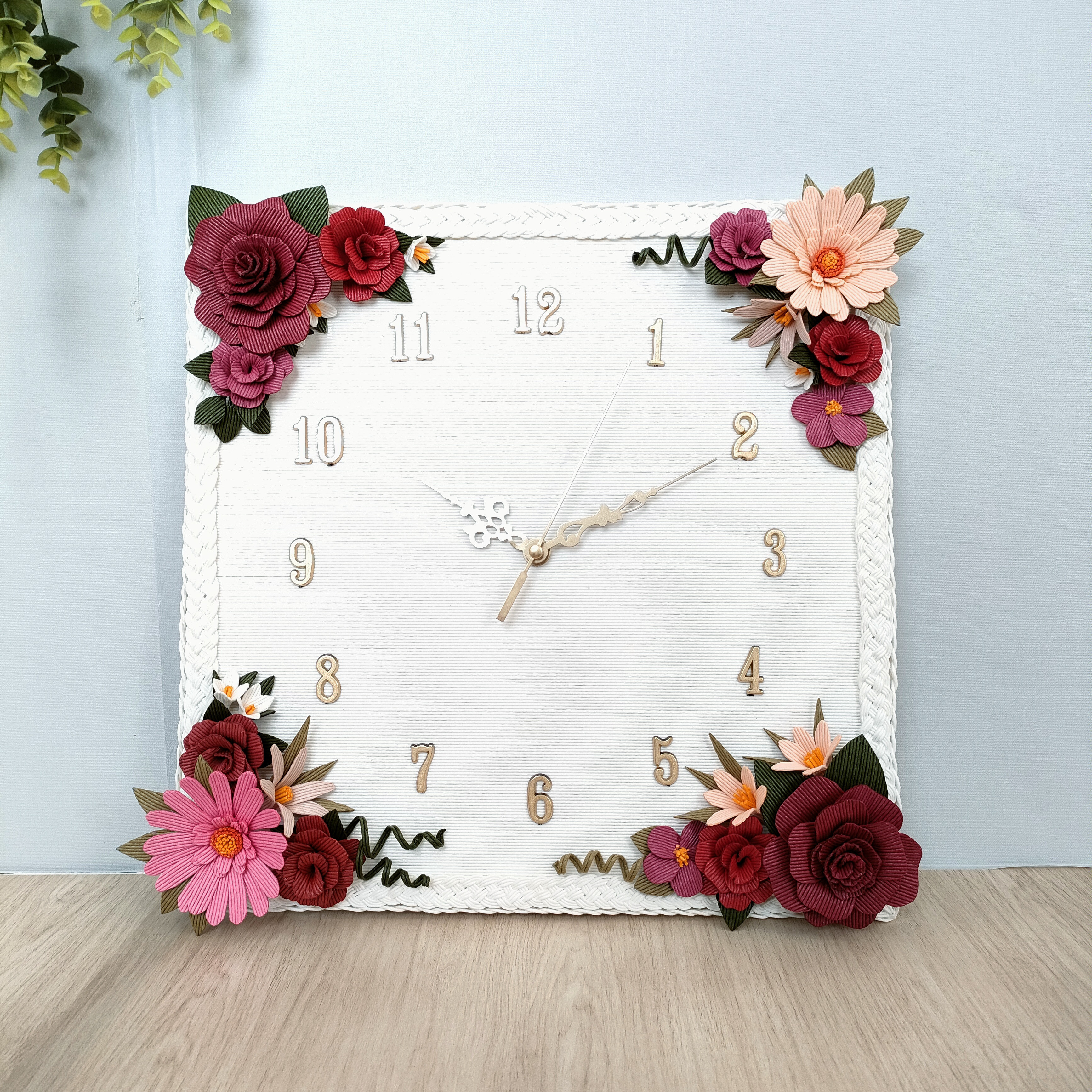 壁掛け時計　クラフトバンド造花 4,260円