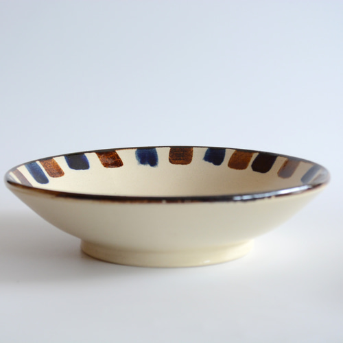 やちむん陶器皿 2枚セット　山田工房さん やちむん陶器皿 2枚セット 山田工房さん やちむん 皿 2枚セット