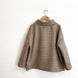 ラージグレンチェックウールのオフタートルプルオーバー/オレンジブラウン 8枚目の画像