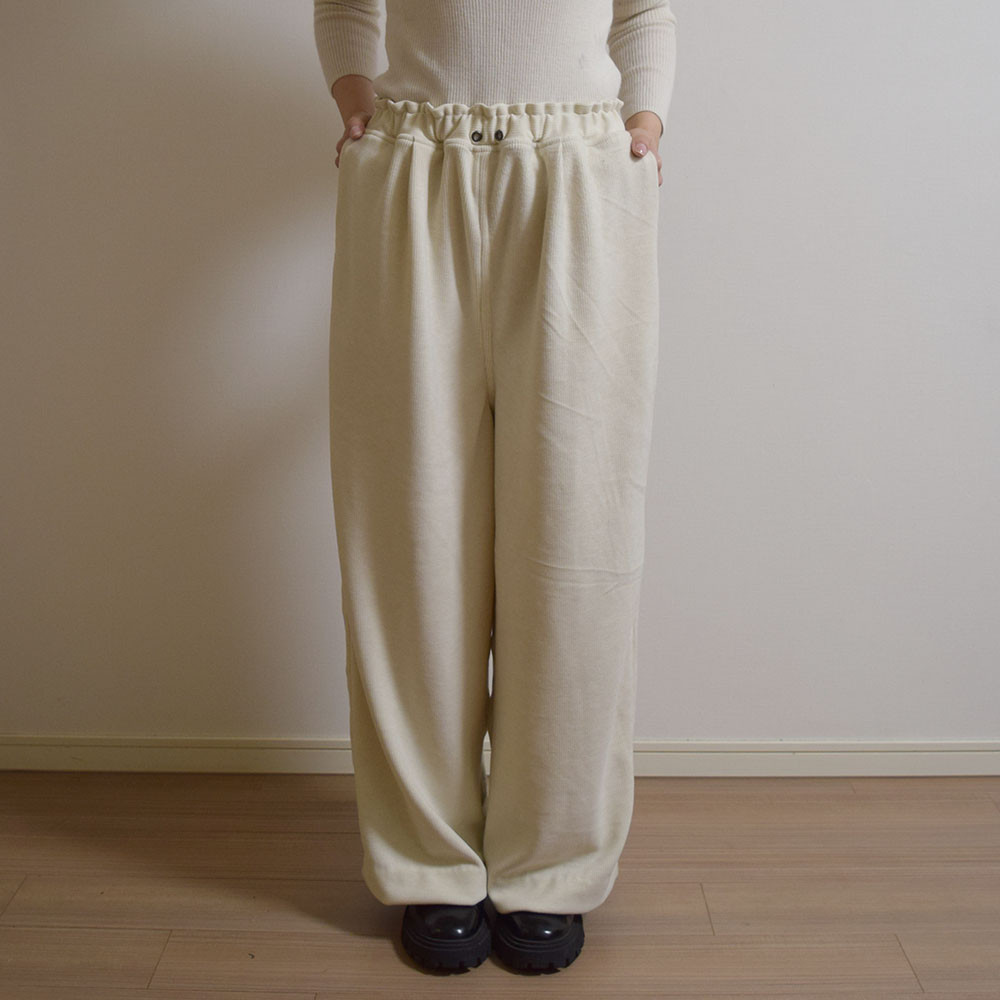 ストレスフリー☆きれいな落ち感シルエット☆リラックスストレッチニットワイドパンツ☆オフホワイト