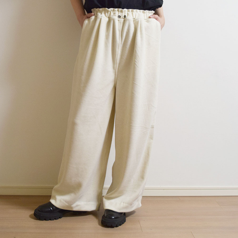 ストレスフリー☆きれいな落ち感シルエット☆リラックスストレッチニットワイドパンツ☆オフホワイト