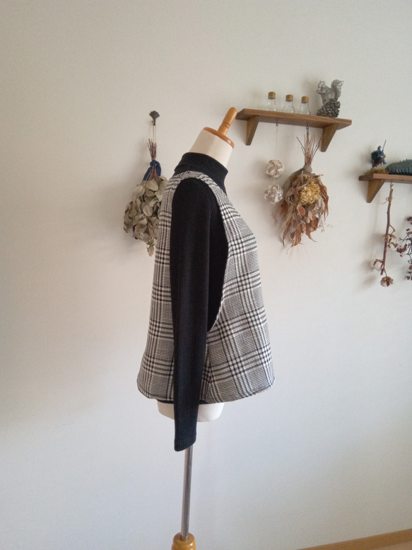 ファンシークロスグレンチェックベスト 3枚目の画像