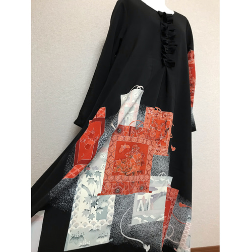 【TOP of Pyramid】黒留袖リメイクワンピース（オーダーメイド） 着物リメイクワンピース黒留袖ドレスロングAライン駒刺繍金彩