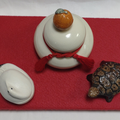 万年鏡餅（陶器）鶴・亀器橙付き大タイプ
