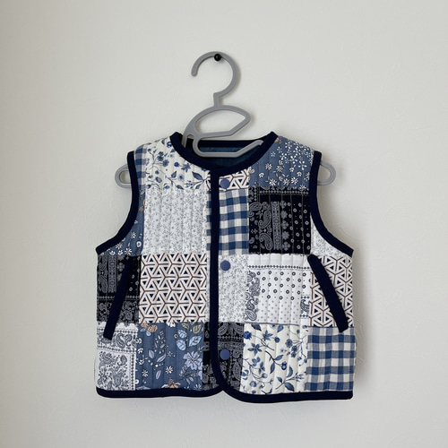 vintage パッチワーク　オールドキルト　ベスト リバーシブル　キルト vintage パッチワーク オールドキルト ベスト リバーシブル キルト