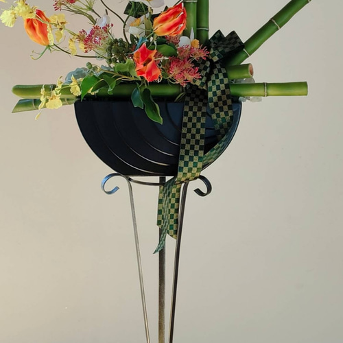 お正月アレンジ花 しめ縄・しめ飾り en 通販 18657087｜Creema(クリーマ)