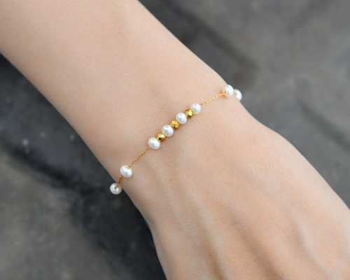 付けっ放しOK 淡水パール（真珠）のブレスレット サージカルステンレス