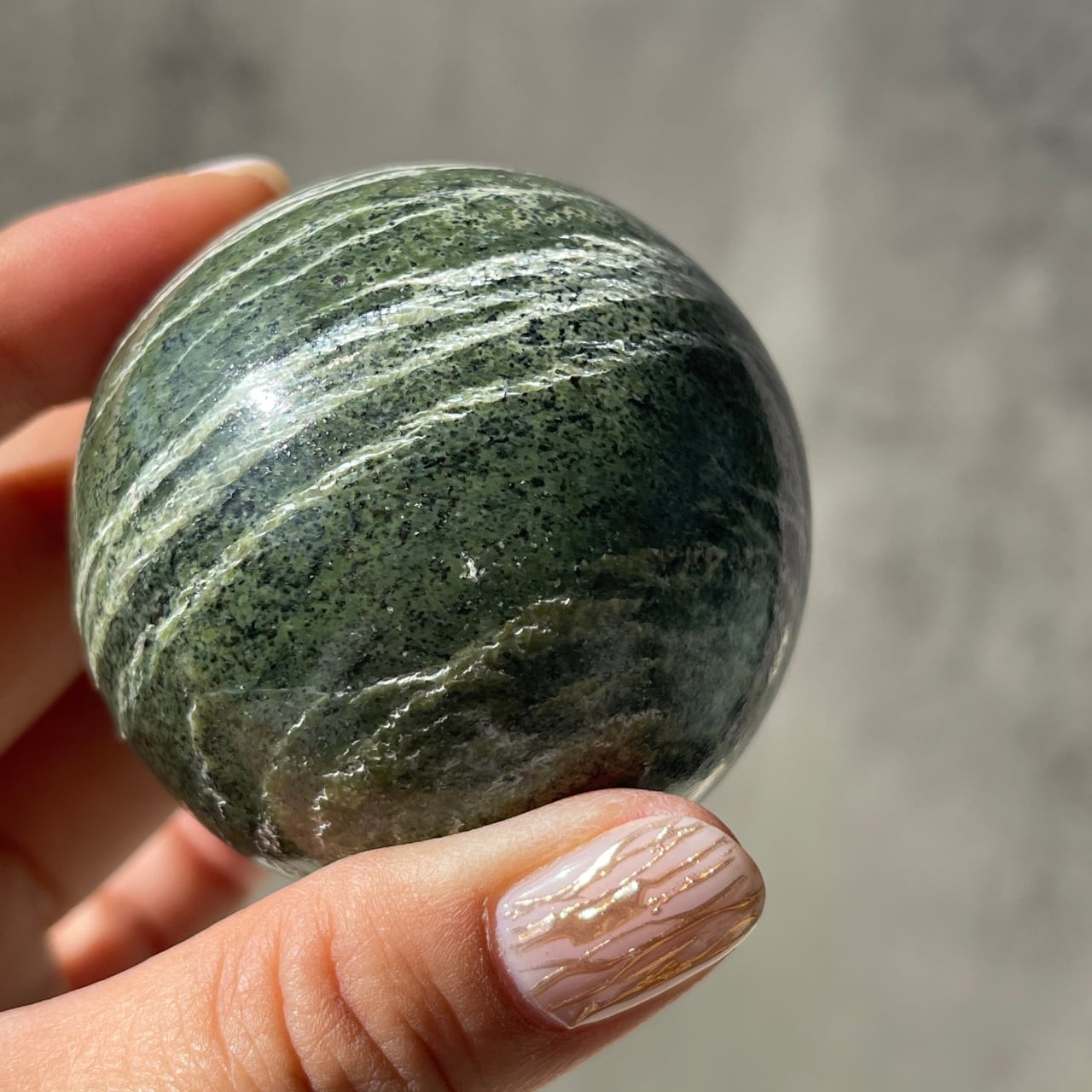 Green zebra jasper】（グリーンゼブラジャスパー）スフィア｜丸