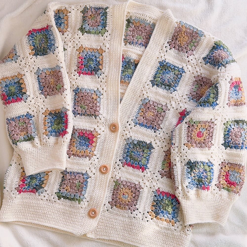 Desigual ニット セーター フラワーグラニースクエア