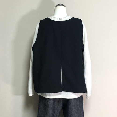 コットンリネンのショートベスト（前開き仕様）◇黒【やわらか