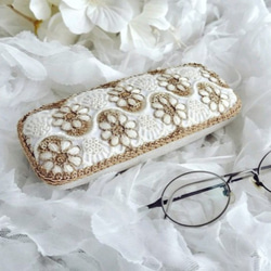 心ときめく刺繡リボンメガネケース リ ホワイトレース リネン ハード