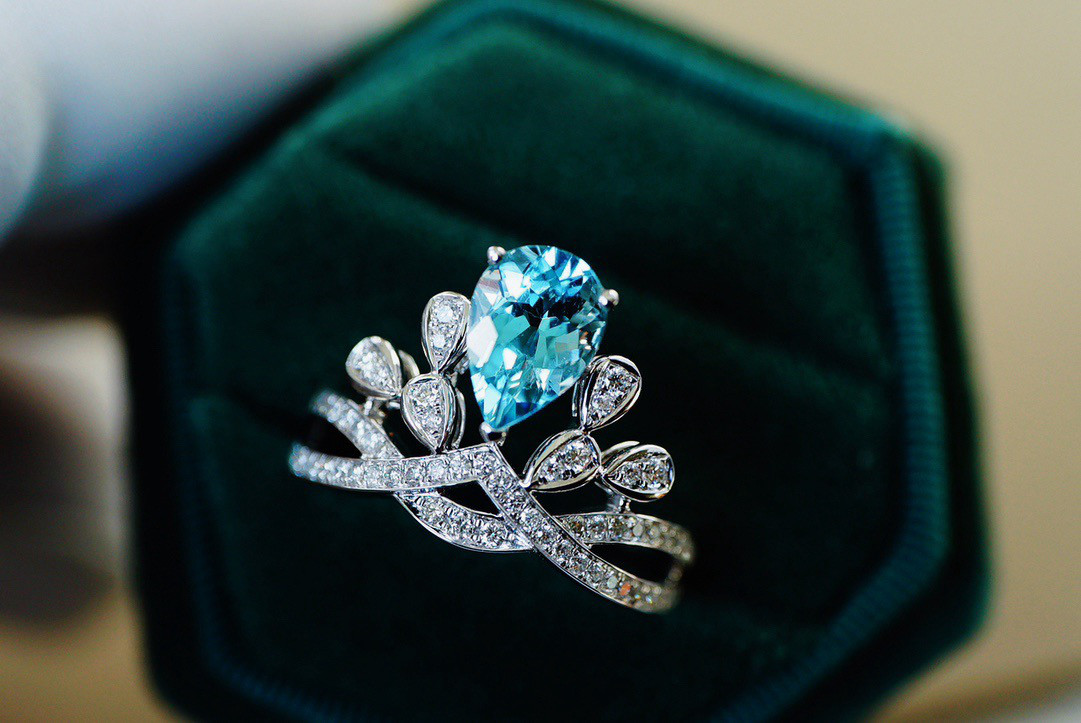 pt900 k18 天然アクアマリン3ctアップ　ダイヤモンド　リング Aquamarine Pt900アクアマリン ダイヤモンドリング (NO.128698