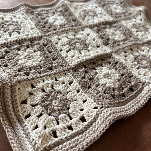 マルチマット 手編み グラニースクエア インテリアマット マルチカバー