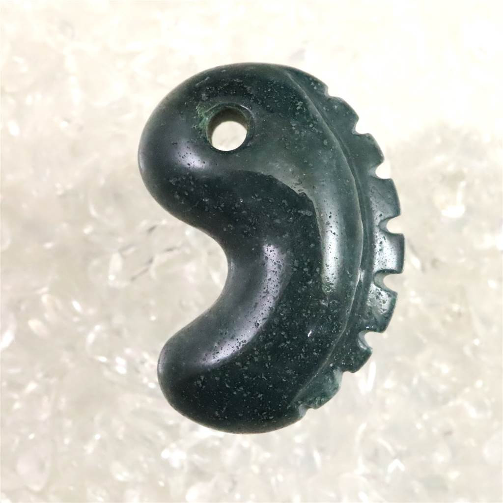 出雲碧玉 出雲石 AA  31mm勾玉 獣型 ディレクトリーカード付 10.0ｇ #92132