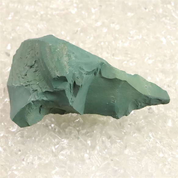 純国産‼️出雲石 丁子勾玉‼️出雲石 原石‼️鑑定書付き‼️御守り‼️希少価値‼️破格出品‼️ 純国産‼️出雲石 丁子勾玉‼️出雲石 原石‼️鑑定書付き‼️