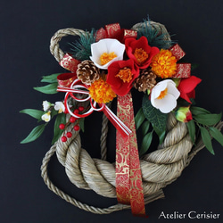 ・お正月飾り しめ縄＜紅白椿 橙菊＞雲流Mサイズ しめ飾り アーティフィシャルフラワー 4枚目の画像