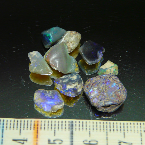 オーストラリア ライトニングリッジ産 ブラックオパール 天然オパール B021 オーストラリア ライトニングリッジ産 ブラックオパール 天然