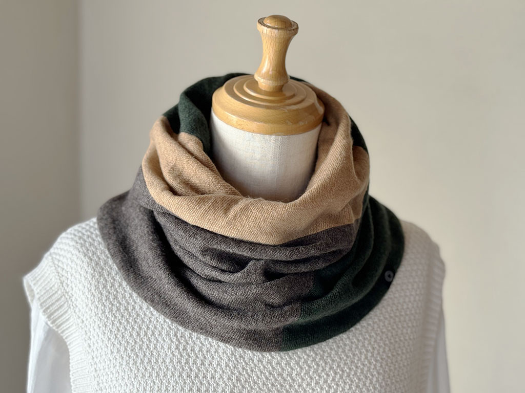 温度を纏う。純カシミヤねじりスヌード ［Tsumiki Design］オリーブ/キャメル/ブラウン