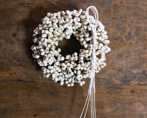 シンプルを楽しむ ナンキンハゼのお正月飾り しめ縄・しめ飾り 花 と