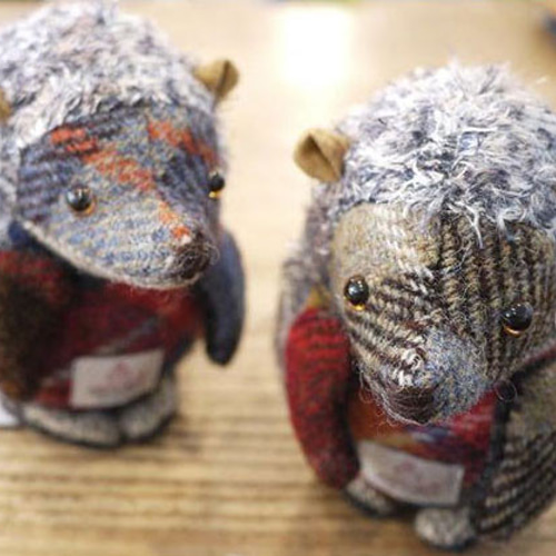 ハリスツイード ネイビー×ベージュ チェック 25×25cm ウール はぎれ