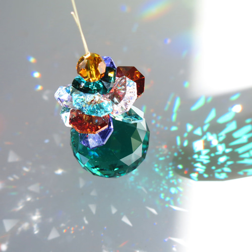 レア★宝石箱みたいな　エメラルド　スワロフスキーサンキャッチャー　30mm 1点物☆レア☆宝石箱みたいな エメラルドサンキャッチャー