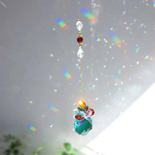 1点物☆レア☆宝石箱みたいな エメラルドサンキャッチャー