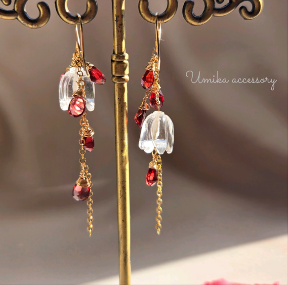 クリスタルフラワーカービング、ピンクガーネットペアシェイプ