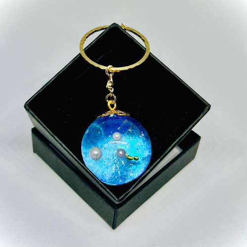 肖戦 王一博 今日限定 レジン 立体星 キーホルダー 0604 - メルカリ