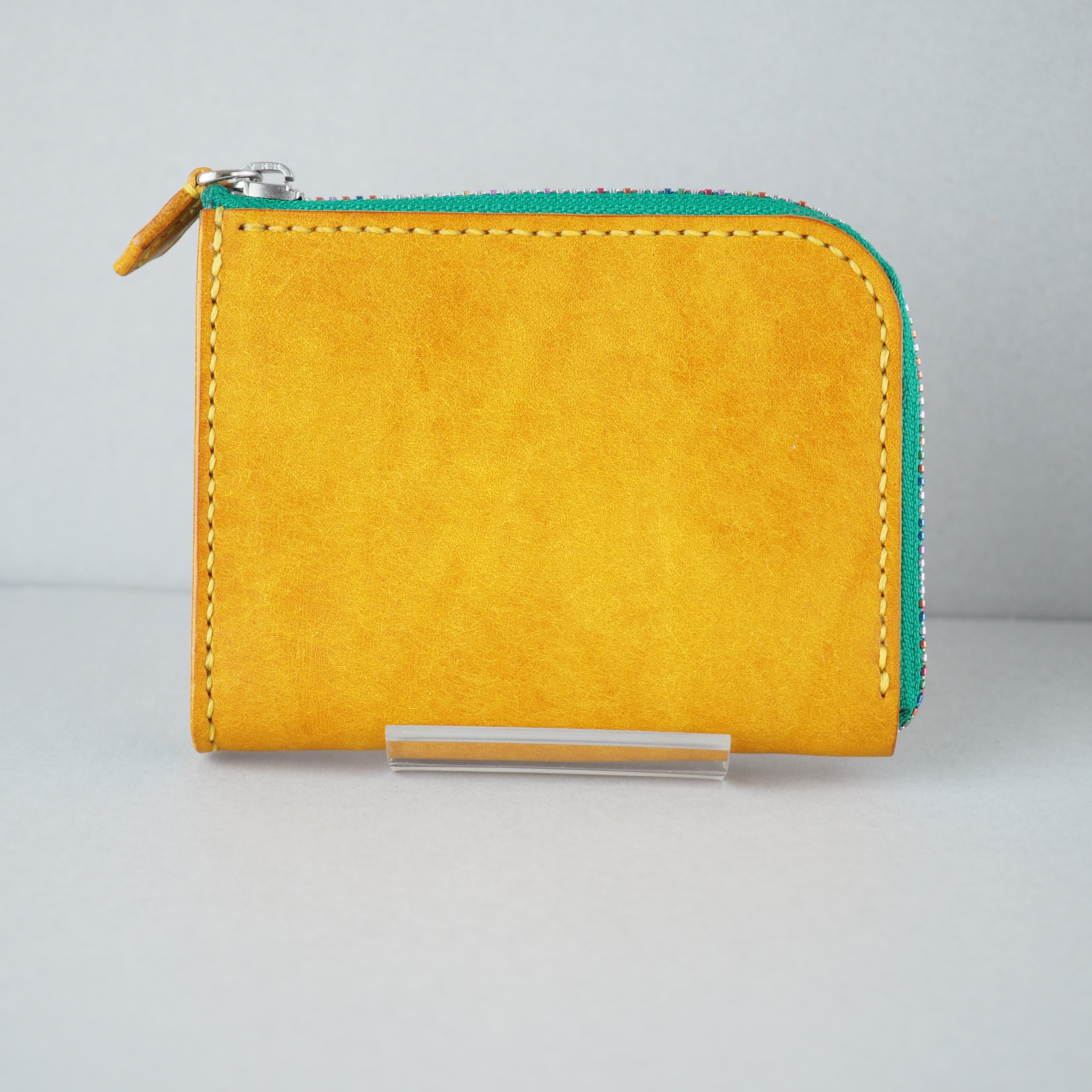 [受注製作] イタリアンレザー（マルゴーとネブラスカ）を使ったL字型ファスナー財布