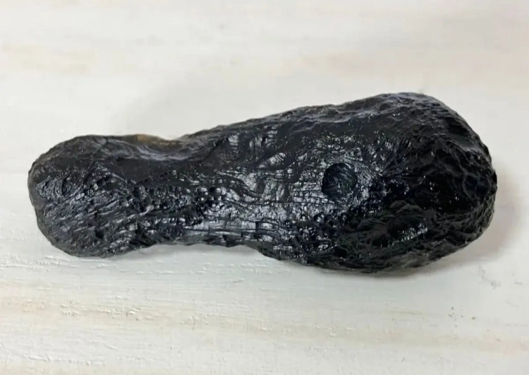 タイ　テクタイト　Thai Tektite 泰國　雷公墨　うんこ型