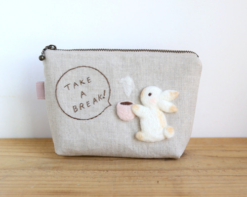 moë iLo 羊毛フェルト　羊毛　　刺繍　ハンドメイド　ポーチ　ちくちく作家 de975f92612064d5252284d22cf6af