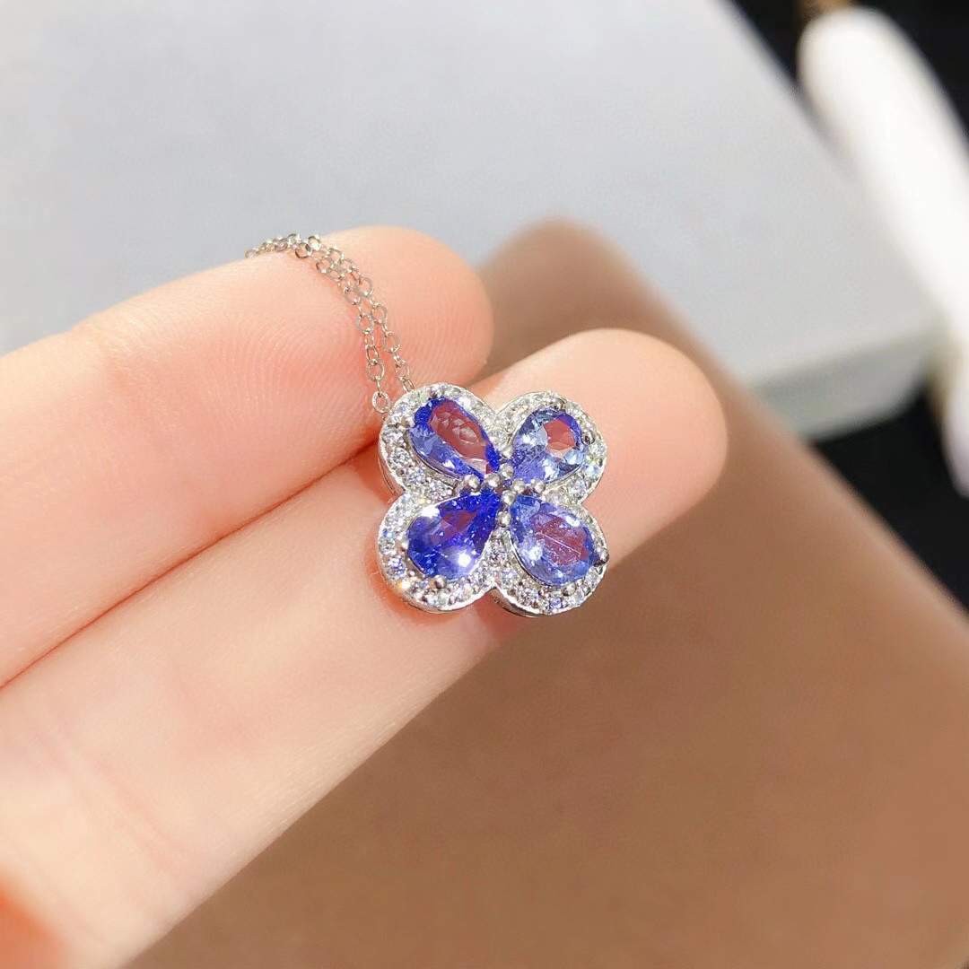 天然タンザナイトクロバーペンダントトップ