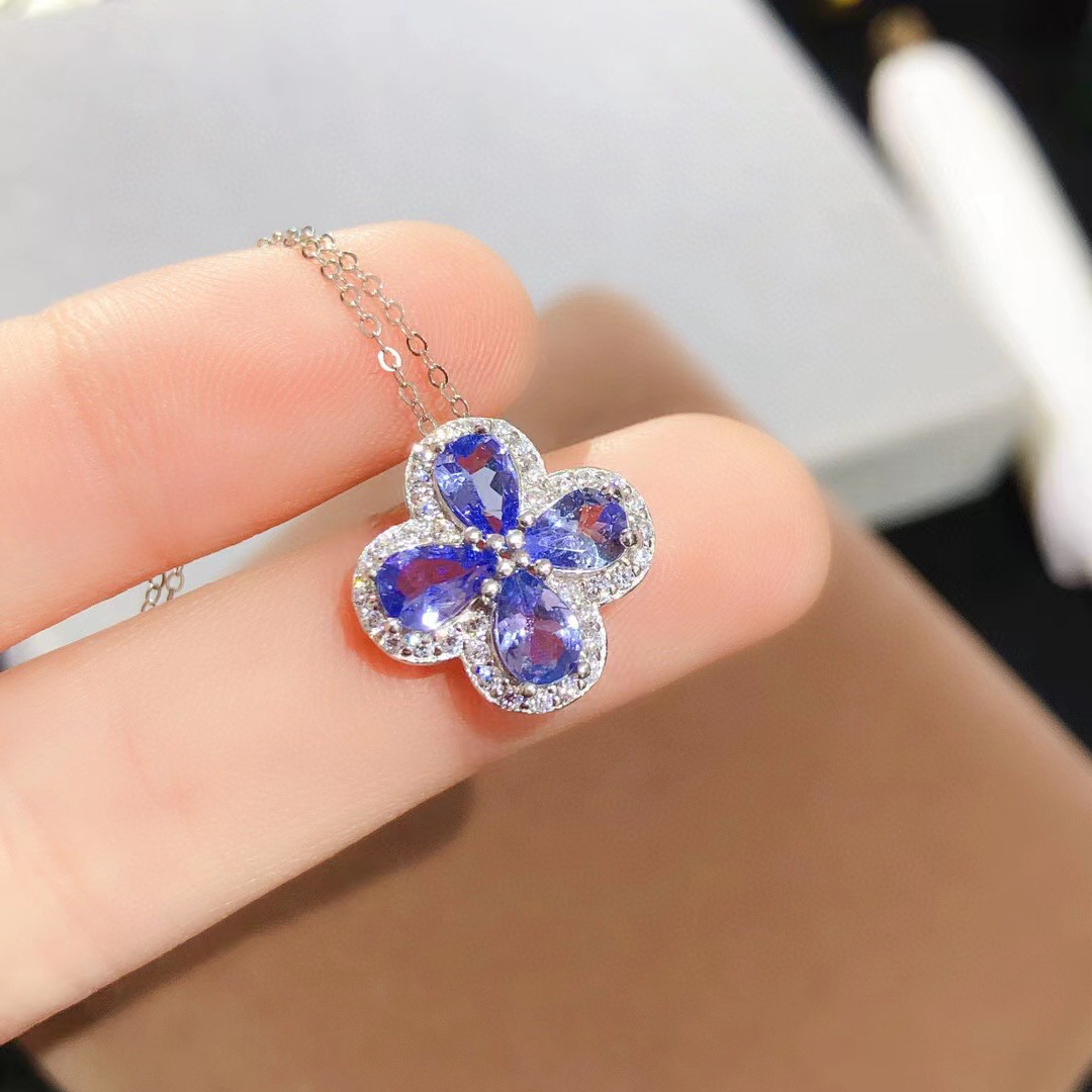 天然タンザナイトクロバーペンダントトップ