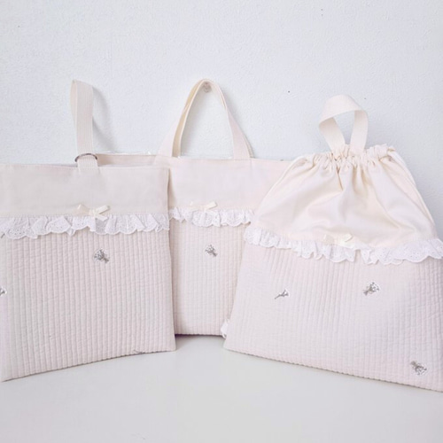 マイクラ 人気アイテム 送料無料☆入学・入園3点セット☆ヌビ カスミソウ 刺繍 手提げ・レッスンバッグ・入園グッズ