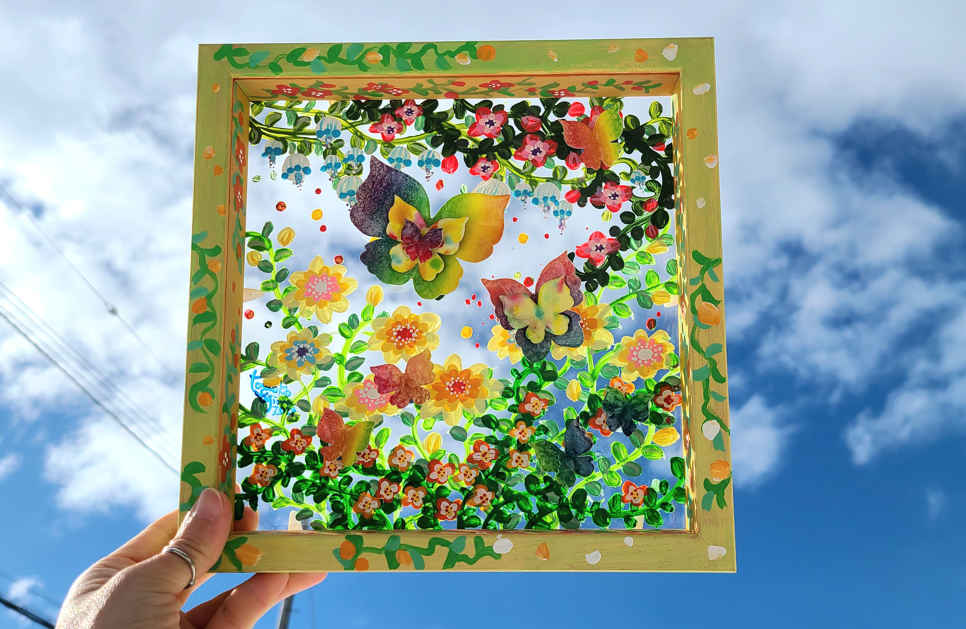 【受注生産/透明アート原画】花庭散歩~イエロー×にじいろ蝶々~　クリアBOX　22cm